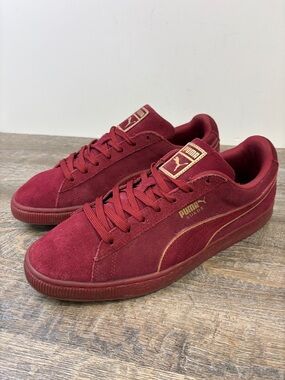 PUMA Suede Classic Sneakers Burgundy Red Gold Trim Men’s Size 11